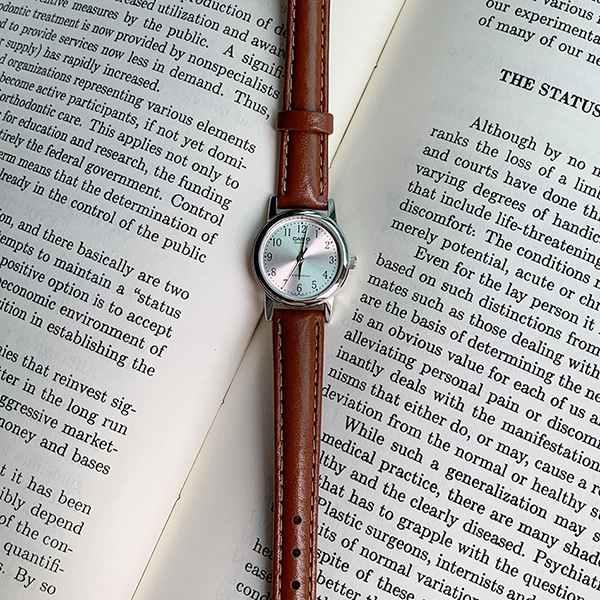 [카시오정품] 브라우니 원형 카시오 시계 - casio watch