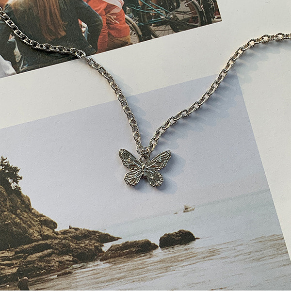 디온즈 목걸이 - necklace